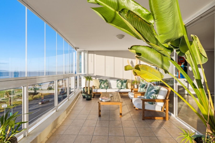 3 Bedroom Property for Sale in Mouille Point Western Cape